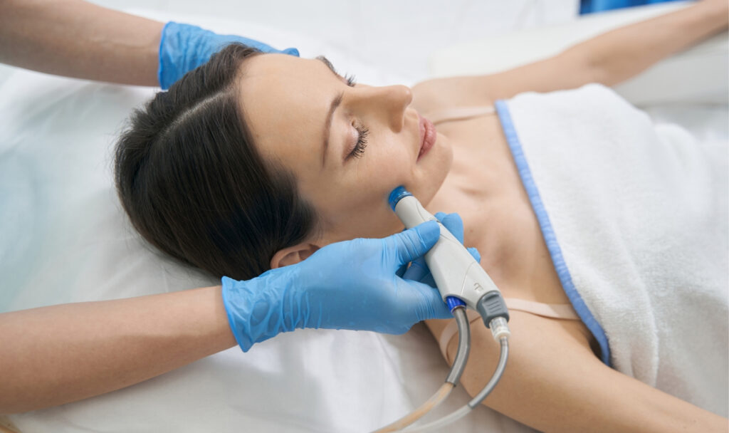 Hydrafacial Uygulaması