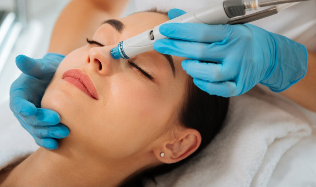 Hydrafacial Uygulaması Cildinize Hak Ettiği Işıltıyı Kazandırın